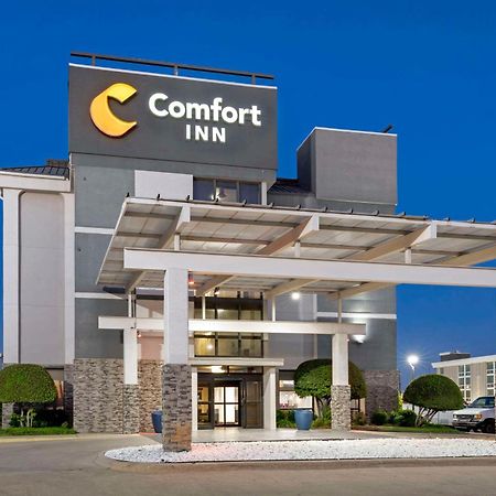 Comfort Inn Dallas North Love Field Airport Bagian luar foto