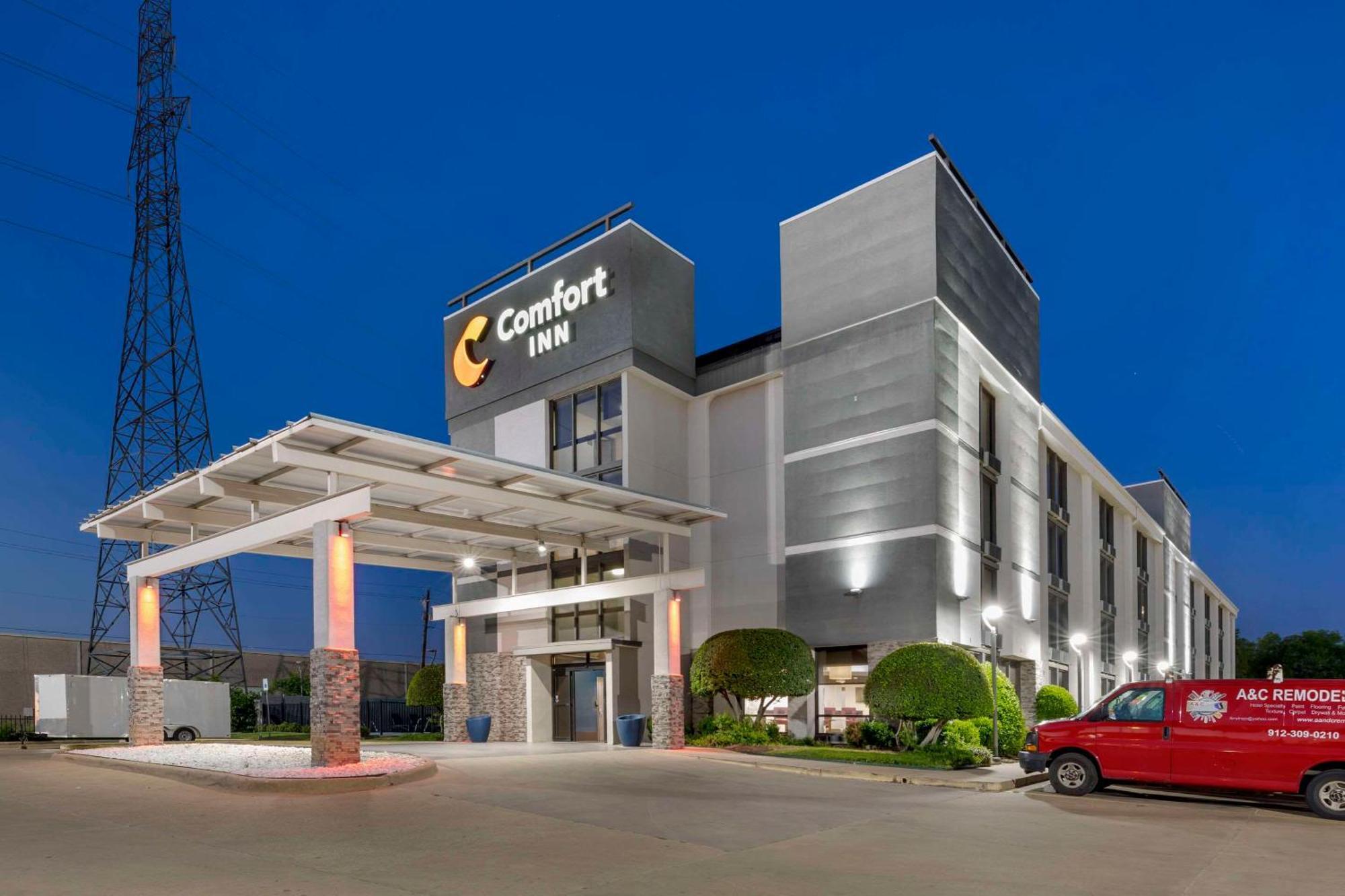 Comfort Inn Dallas North Love Field Airport Bagian luar foto