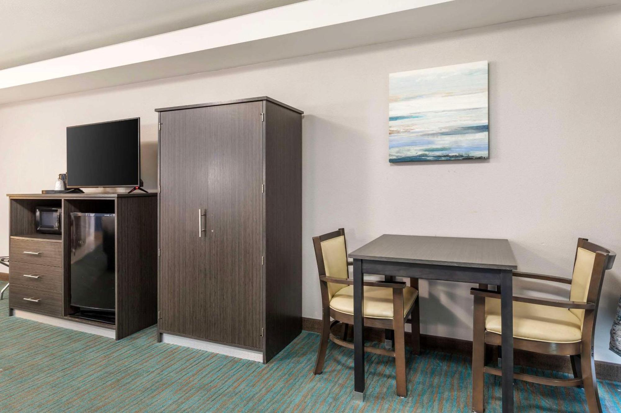 Comfort Inn Dallas North Love Field Airport Bagian luar foto