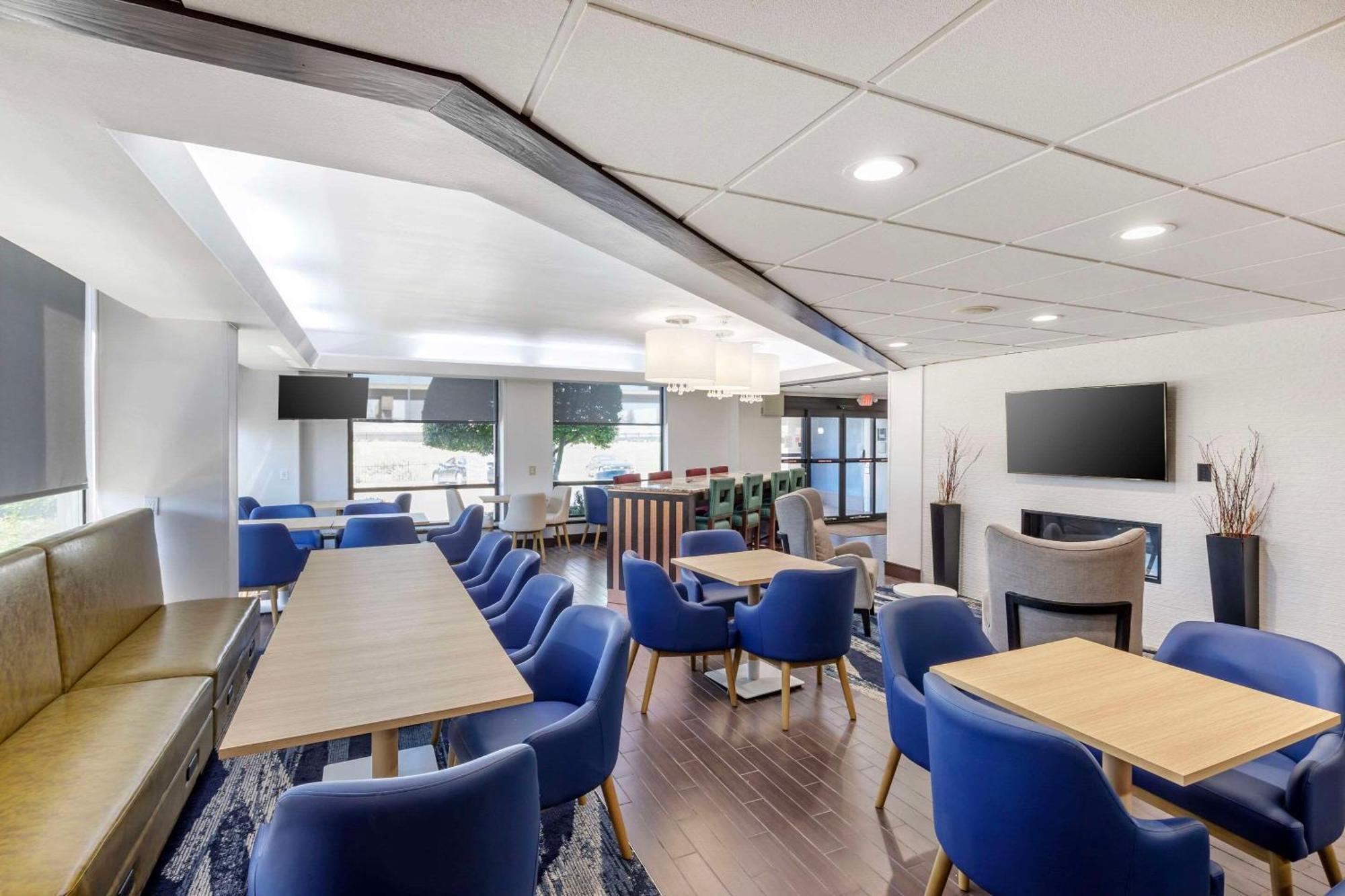 Comfort Inn Dallas North Love Field Airport Bagian luar foto