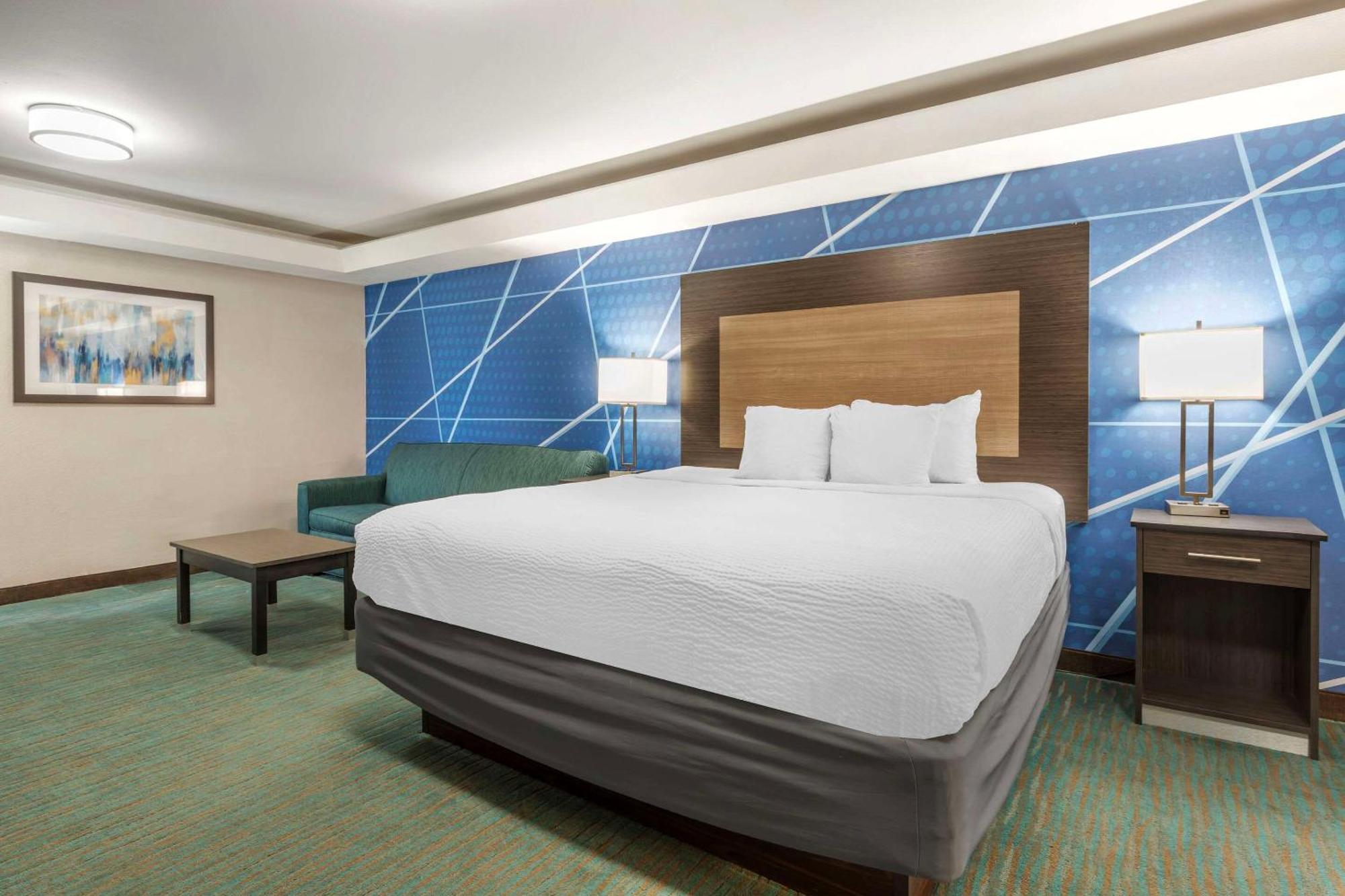 Comfort Inn Dallas North Love Field Airport Bagian luar foto